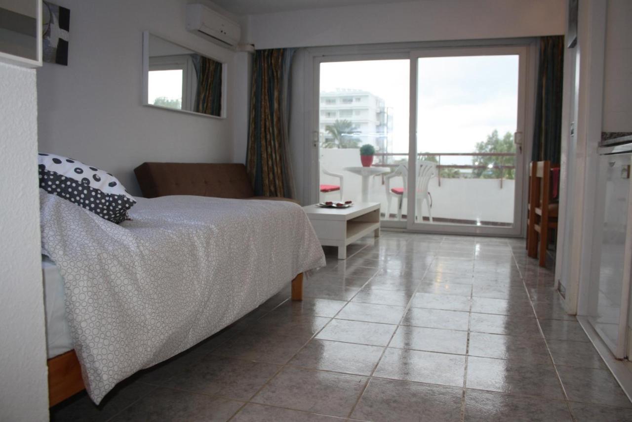 Apartamento Laura Alcudia  Exterior photo